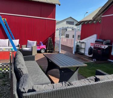 Vestmannaeyjar Other | Pet-Friendly Cozy Caravan with Hot Tub & 10/10 Guest Rating