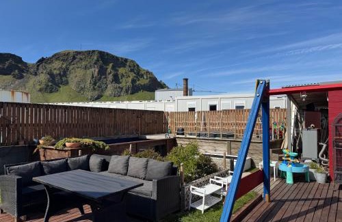 Vestmannaeyjar Other | Pet-Friendly Cozy Caravan with Hot Tub & 10/10 Guest Rating