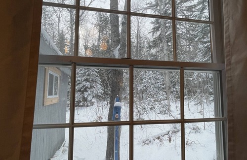 Carrabassett Valley Cabin | Inviting Carrabassett Cabin – Steps from Sugarloaf Mountain!
