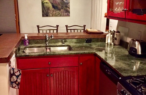 Taos Condo | Inviting Casa Carmelita with Kiva Fireplace & Ocean Views