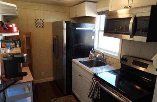 Bastrop House | Charming Casita with Bastrop State Park Views & Great Amenities