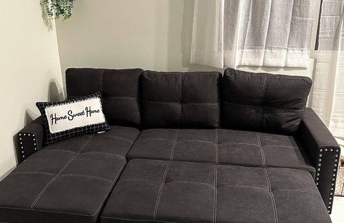 Hurricane House | Cozy Casita stay for 2 in Hurricane with hot tub and 65” TV and WiFi