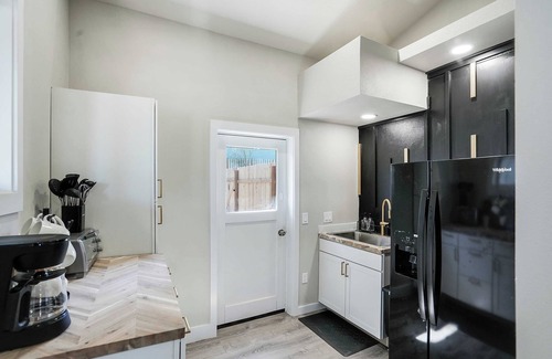 West Salem Apartment | Cozy Castle for extended stay ~ pet friendly! laundry, kitchenette, private yard