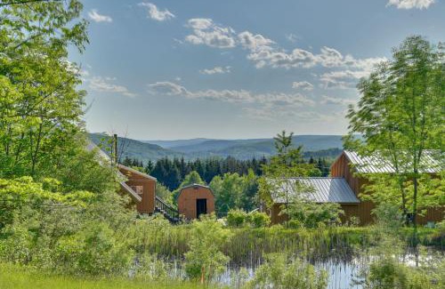 Hobart Apartment | Inviting Catskills Studio with Breathtaking Mountain Views