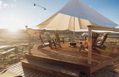 Monticello RV Rental | Inviting Cedar Pod with La Sal Mountain Views & Pool