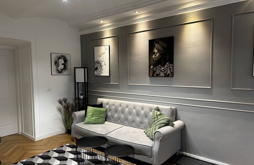 Rudolfsheim-Funfhaus Apartment | Cozy & Central Apartment near Stadthalle
