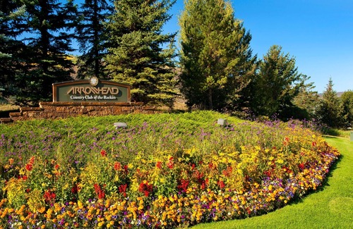 Edwards Condo | Inviting Arrowhead Ge Townhome: 3BR with Pool & Spa