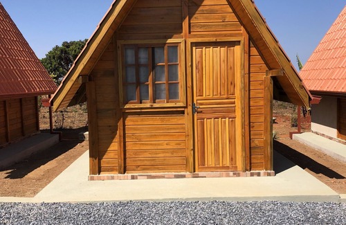 Alto Paraiso de Goias Ski Chalet | Inviting Chalets Near Chapada dos Veadeiros, Family-Friendly
