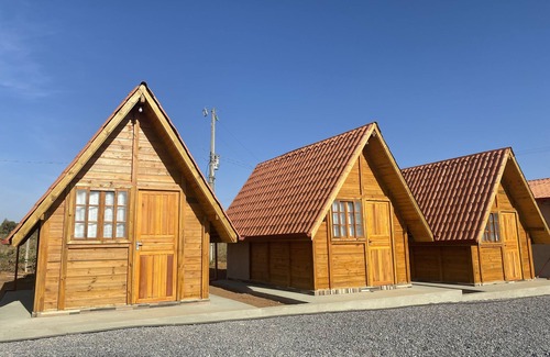 Alto Paraiso de Goias Ski Chalet | Inviting Chalets Near Chapada dos Veadeiros, Family-Friendly