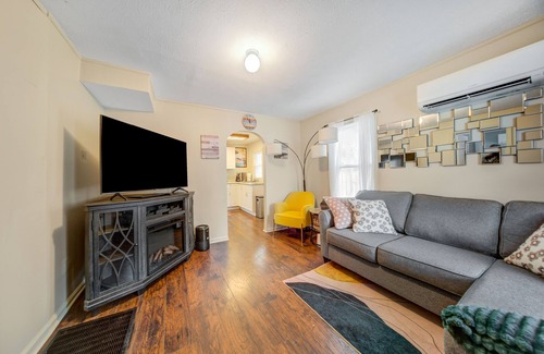 Cleveland House | Inviting Chalet Bungalow with Lake View in West Park
