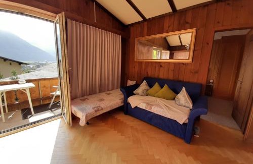 Goldswil Apartment | Inviting Chalet by Interlaken with Parking & Family-Friendly Amenities