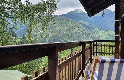 Beaufort Ski Chalet | Ideal Chalet Arêches-Beaufort with Spa & Kitchen Amenities