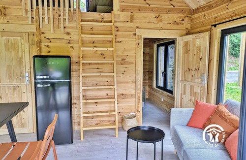 Saint-Berthevin Cottage | Cozy chalet for 4, terrace, 2 bedrooms at Coupeau camping