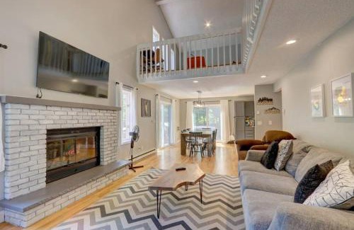 East Stroudsburg House | Inviting Chalet with Game Room and Fireplace, 10/10 Rated