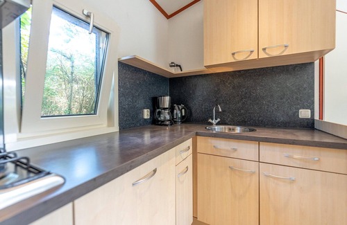 Egmond aan Zee Ski Chalet | Inviting Chalet Near Dunes in Egmond aan Zee