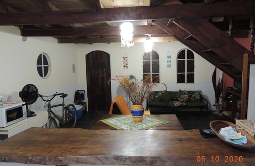Maresias Ski Chalet | Cozy Maresias Beach Chalet with Oceanfront Views