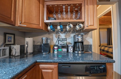 Big Bear Lake Cabin | Charming Dog-Friendly Chalet with Spa & Fire Pit Views