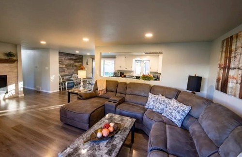 Green Bay House | Inviting Home with Indoor Fireplace & Family-Friendly Amenities