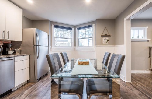 Bedford Apartment | Pet-Friendly Oasis: Cozy 3 Bedroom Retreat Awaits You