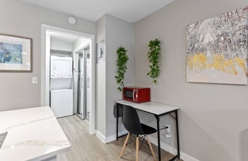 Allandale Apartment | Chic Studio Retreat Minutes from Downtown & Domain