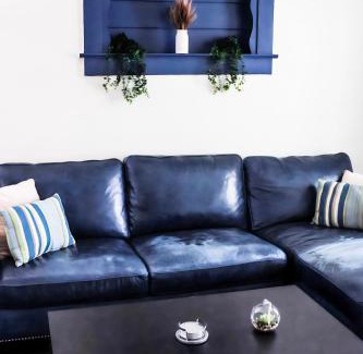 Indianapolis House | Eco-Friendly Retreat with Hot Tub Near Fountain Square