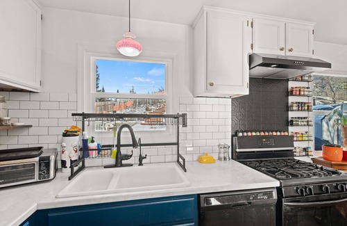 Spokane House | Welcoming Home with Pool & Pet-Friendly Amenities in Spokane
