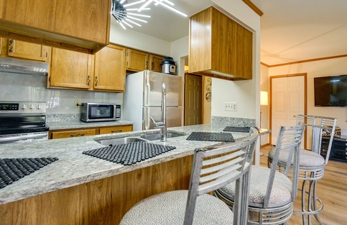 Clinton Township Condo | Inviting Clinton Township Condo: Close to Anchor Bay!