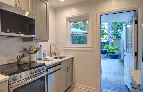 Mount Pleasant House | Family-Friendly Coastal Cottage with Oceanfront Views