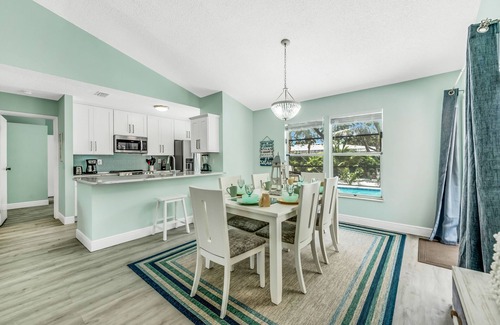 Bradenton House | Prime Location with Private Pool & Pet-Friendly Amenities