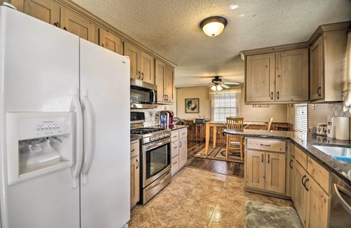 Cody House | Charming Cody House: Family-Friendly Retreat Near Top Attractions