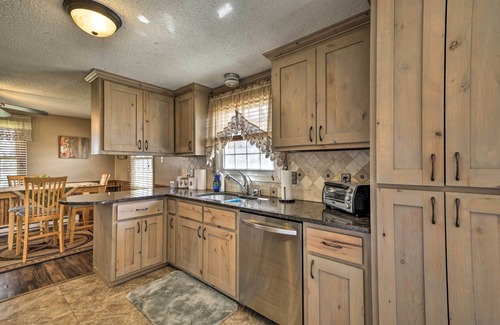 Cody House | Charming Cody House: Family-Friendly Retreat Near Top Attractions