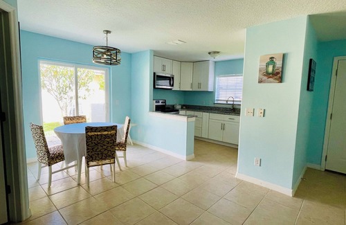 Island Falls House | COZY & COMFORTABLE DUPLEX IN PALM COAST FL