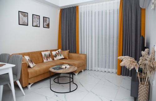 Avsallar Apartment | Charming Poolside Apartment with Ocean View and Spa