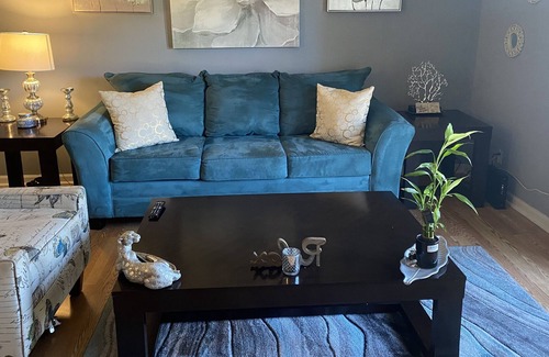 Aurora Condo | Cozy comfortable condo! 5 minutes from Premium Outlet mall.