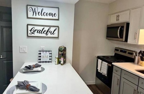 Huntsville Apartment | Inviting Studio Suite with Kitchen & Child-Friendly Amenities
