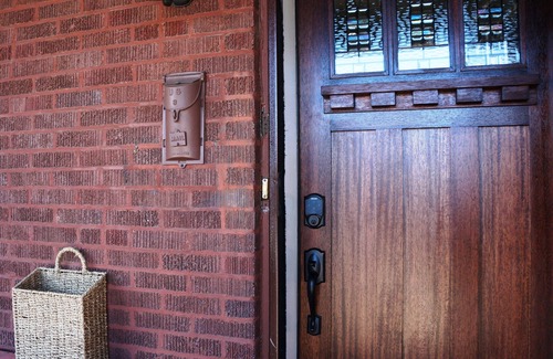 Chicago Apartment | Comfortable 420 Compliant Stay with Free Parking & Pool