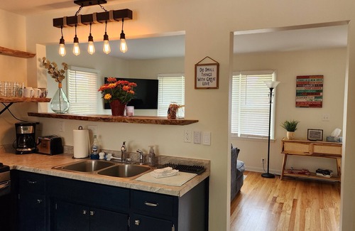 Bourbonnais House | Cozy Retreat with Spa, Hot Tub & Perfect Guest Rating
