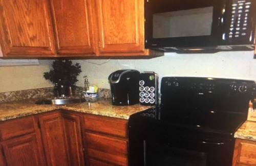 North Conway Condo | Inviting Condo Near North Conway with Hot Tub & Spa Access