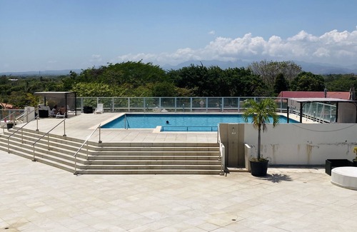 Playa Coronado Apartment | Inviting Condo with Pool and Ocean View in Playa Coronado