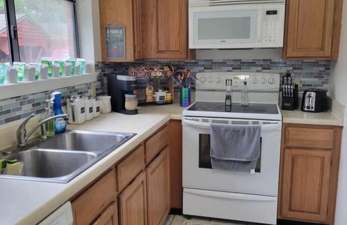 Tulsa Apartment | Inviting Condo Retreat with Pool - Rated 9/10 by Guests