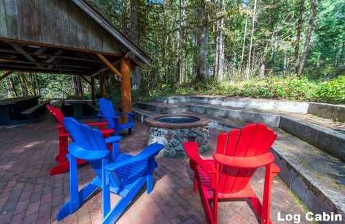 Glacier Condo | Inviting Condo Retreat with Pool, Hot Tub & Sauna