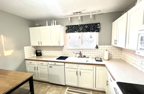 Salt Lake City Condo | Trendy Condo Steps from Ski Resorts & Downtown Salt Lake