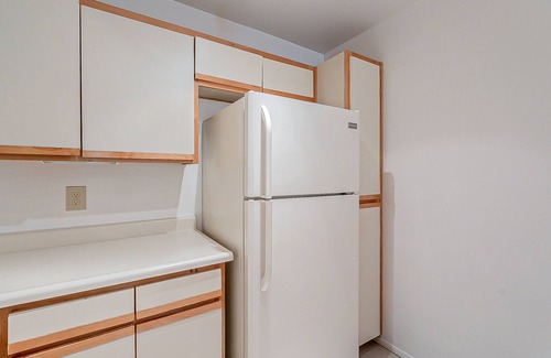 Tucson Condo | Pet-Friendly Condo with New Furniture and Amazing Amenities