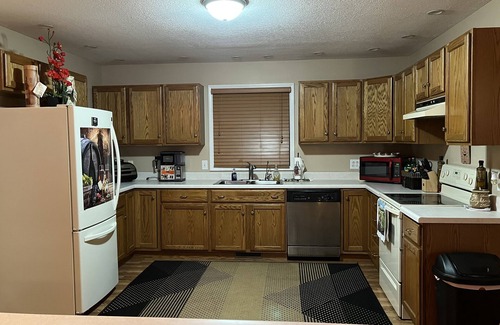 Ottawa Condo | Inviting Condo with Spa, Jetted Tub & Perfect for Getaways