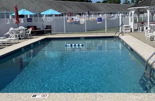 Dennis Port Condo | Inviting Condo with Pool Access Near the Beach - Rated 10/10