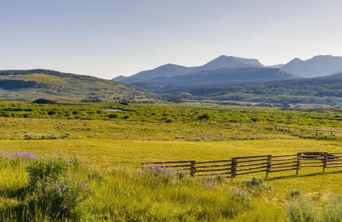 Cora House | Charming Cora Studio Cabin with Wind River Mountain Views