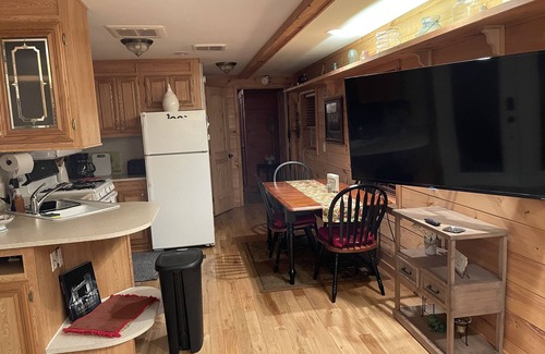 Hiawassee House | Idyllic Mountain Retreat: Pet-Friendly Getaway Near Helen, GA