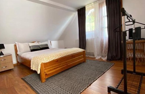 Poiana Marului House | Charming Retreat in a Quaint Village - Pet Friendly & Cozy