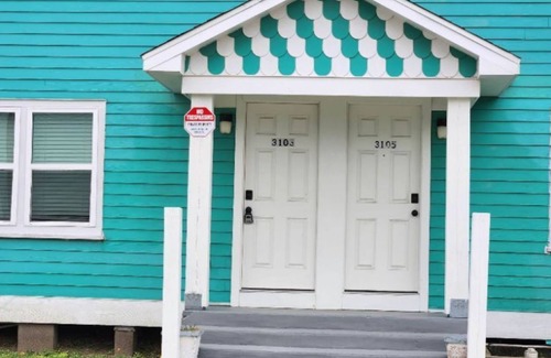 Galveston Cottage | Cozy Cottage #1 in Galveston, TX - Adults Only Retreat