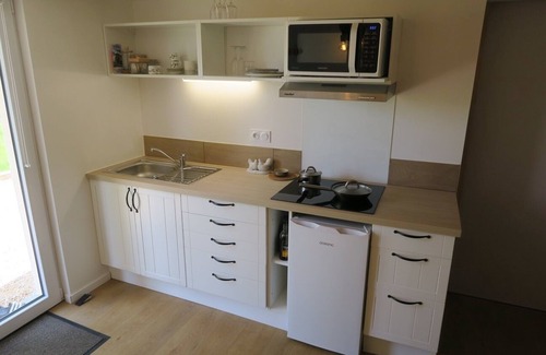 Puymaurin Apartment | Inviting Cottage with Pool, Spa & Pyrenees Views